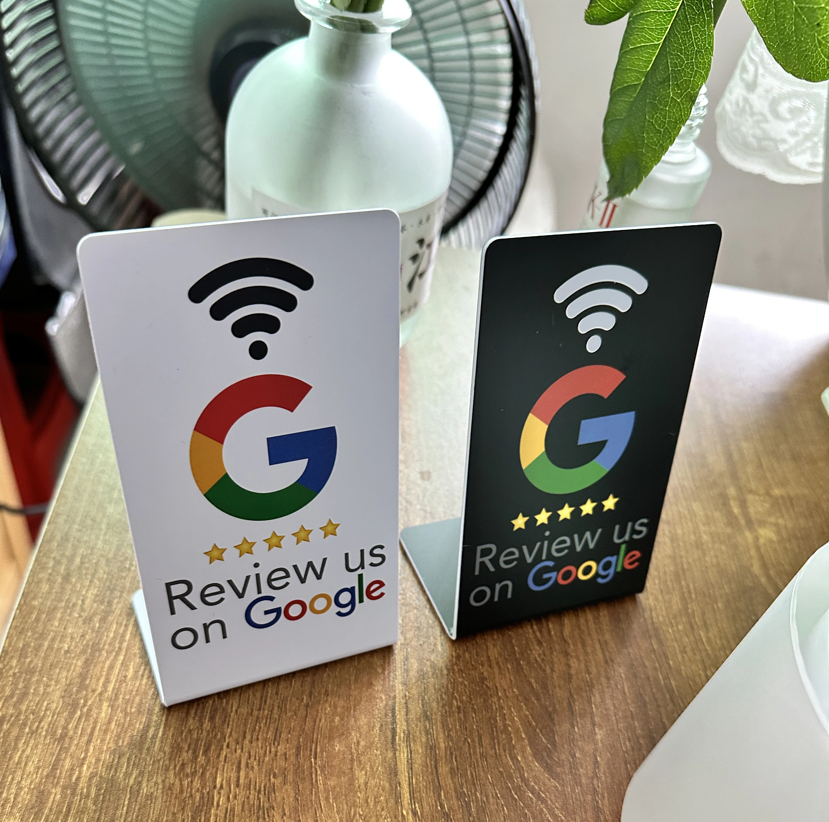 13.56Mhz Programmable Google Review Card NFC Station Table NFC Google Reviews On Display Bending Card Standing Brand Bracket