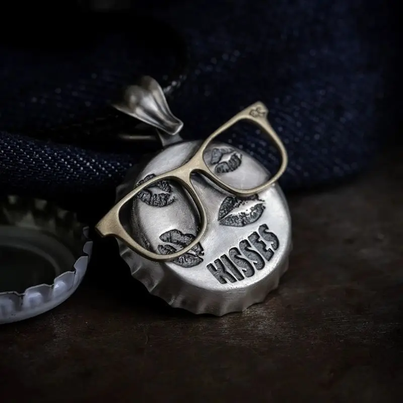 Sweet Kisses Beer Bottle Cap Hang Concept Design Crafts and Party Decorations nacklace jewelry