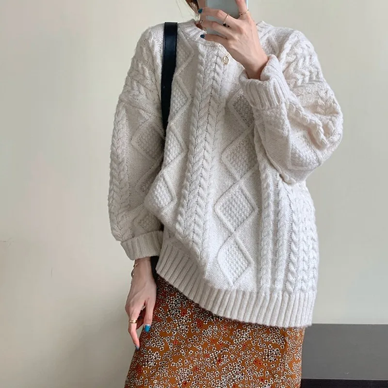 2024 Autumn and Winter Ladies Sweater Warm Pullover Super Large Korean Version of Simple Knitted Retro Ladies Blouse Oversized