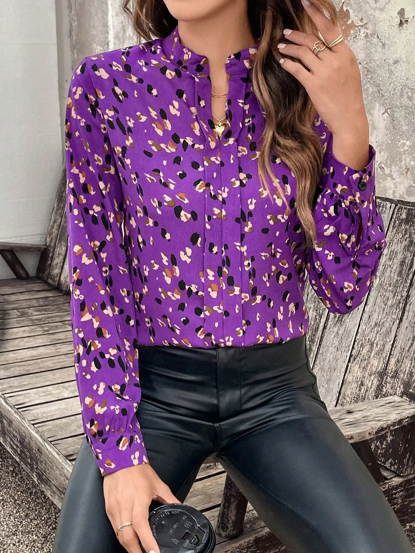 Casual elegant commuting loose V stand collar leopard print fabric cuff open sleeve fork multi-color autumn/winter women\'s shirt