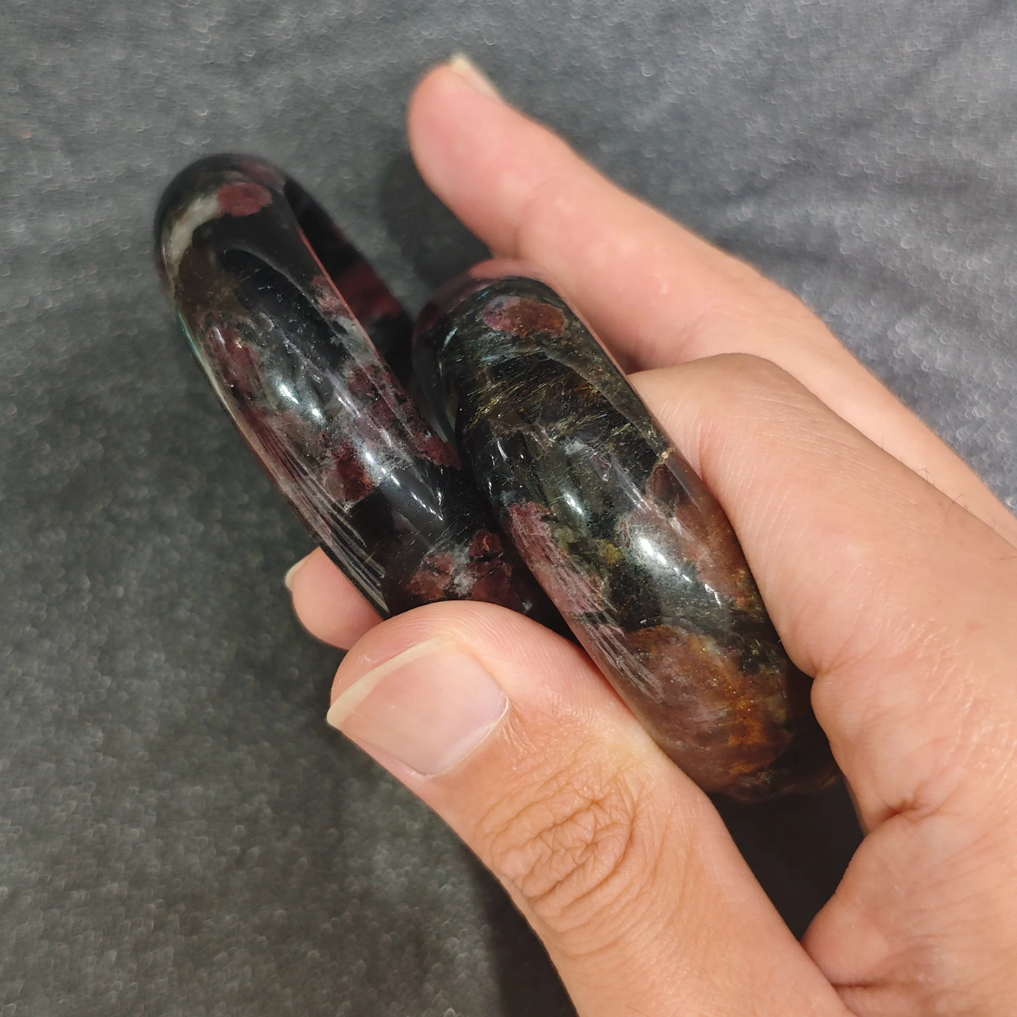 Natural Garnet Bangle Bracelet Gemstone Smooth Bangle Wine Red Crystal Matrix Jewelry Present Accessories Supply 1 Piece