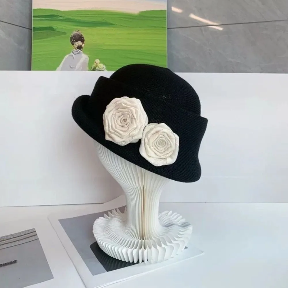 

Fashion French Style Camellia Flower Cap Curl Brim Elegant Floral Bowler Hat British Hepburn Women's Formal hat Party