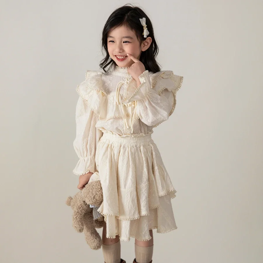 

Красивая девушка, осень 2024, новый осенний кружевной комплект для девочек, детский стиль, элегантная юбка, детская одежда, комплекты из двух предметов для маленьких девочек