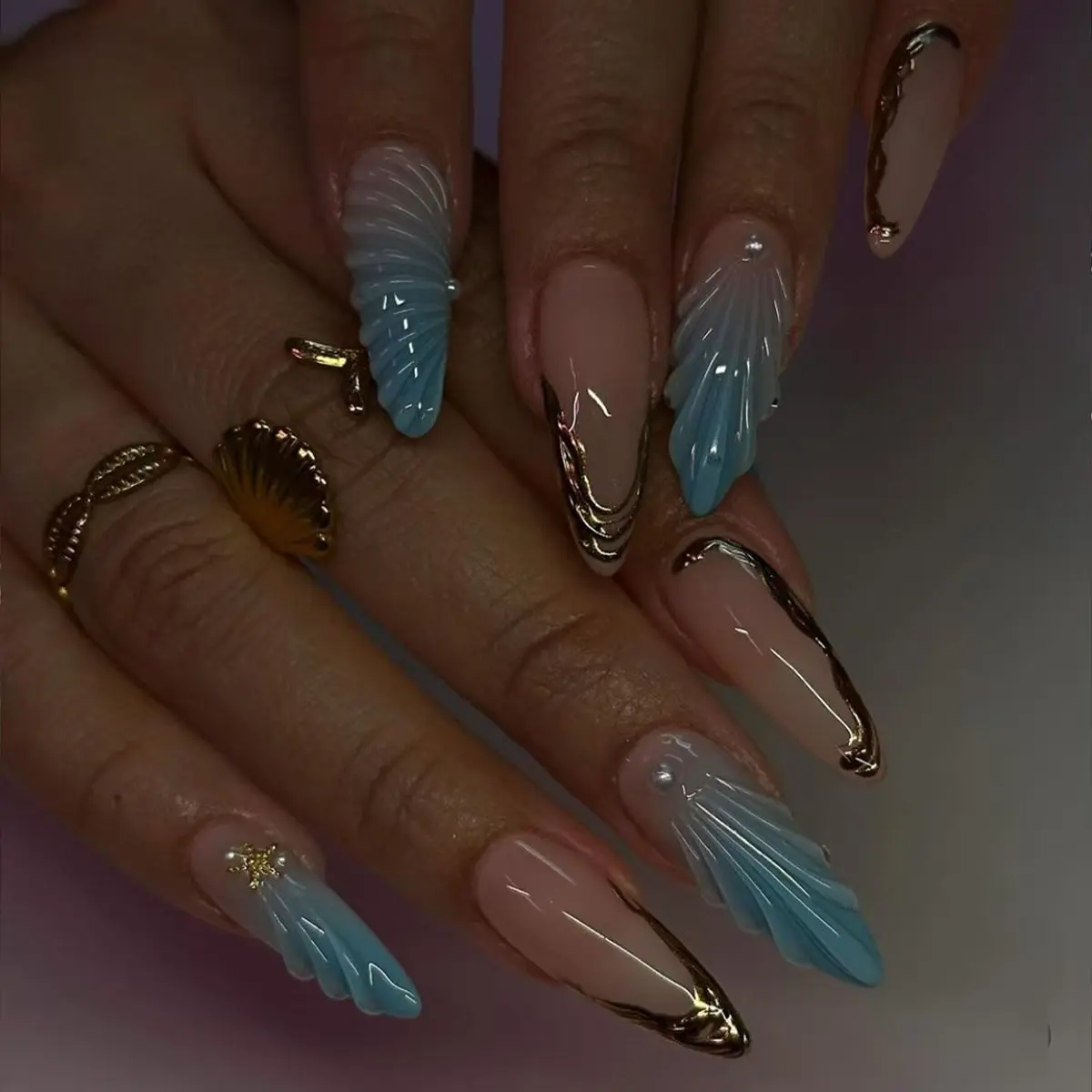 24 STKS 3D Kristal Strepen Nep Blauwe Nagels Gradiënt Druk Op Acryl Nagels Mode Lange Amandel Naakt Kunstnagels Decor Verwijderbaar