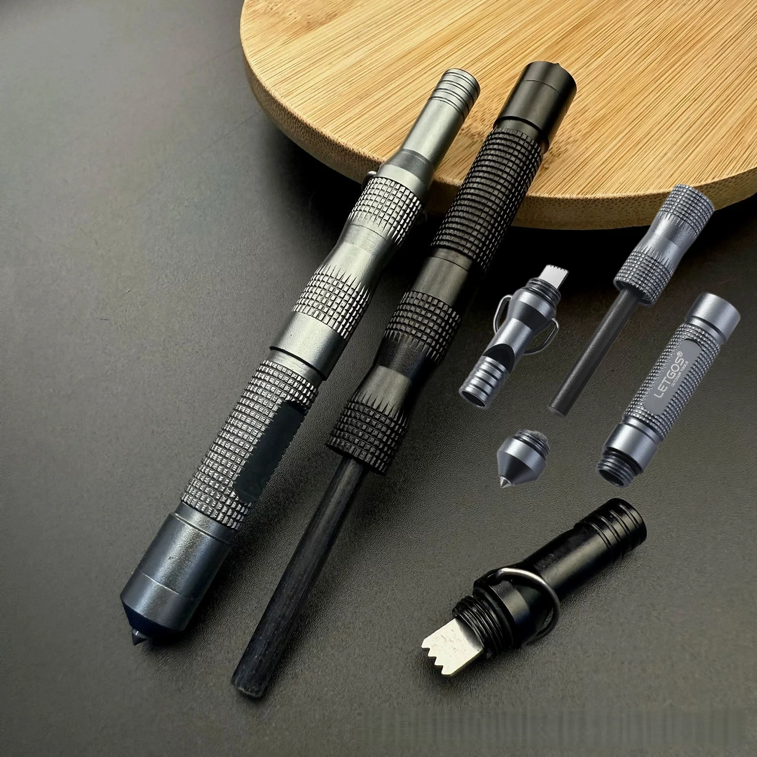 

Outdoor Multifunctional Flint Fire Rod Waterproof High Decibel Life-saving Whistle Built-in Glass Breaker Essential Camping Tool