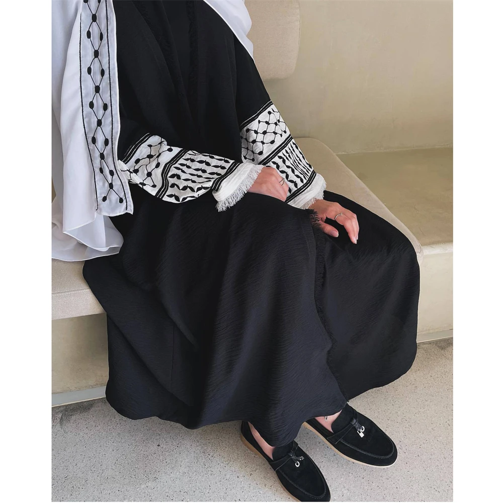 Imagem -02 - Vestido Muçulmano Ramadã para Mulheres Bordado de Eid Abaya Aberto Dubai Islã Turquia Solto Manga Comprida Kaftan Vestido de Quimono