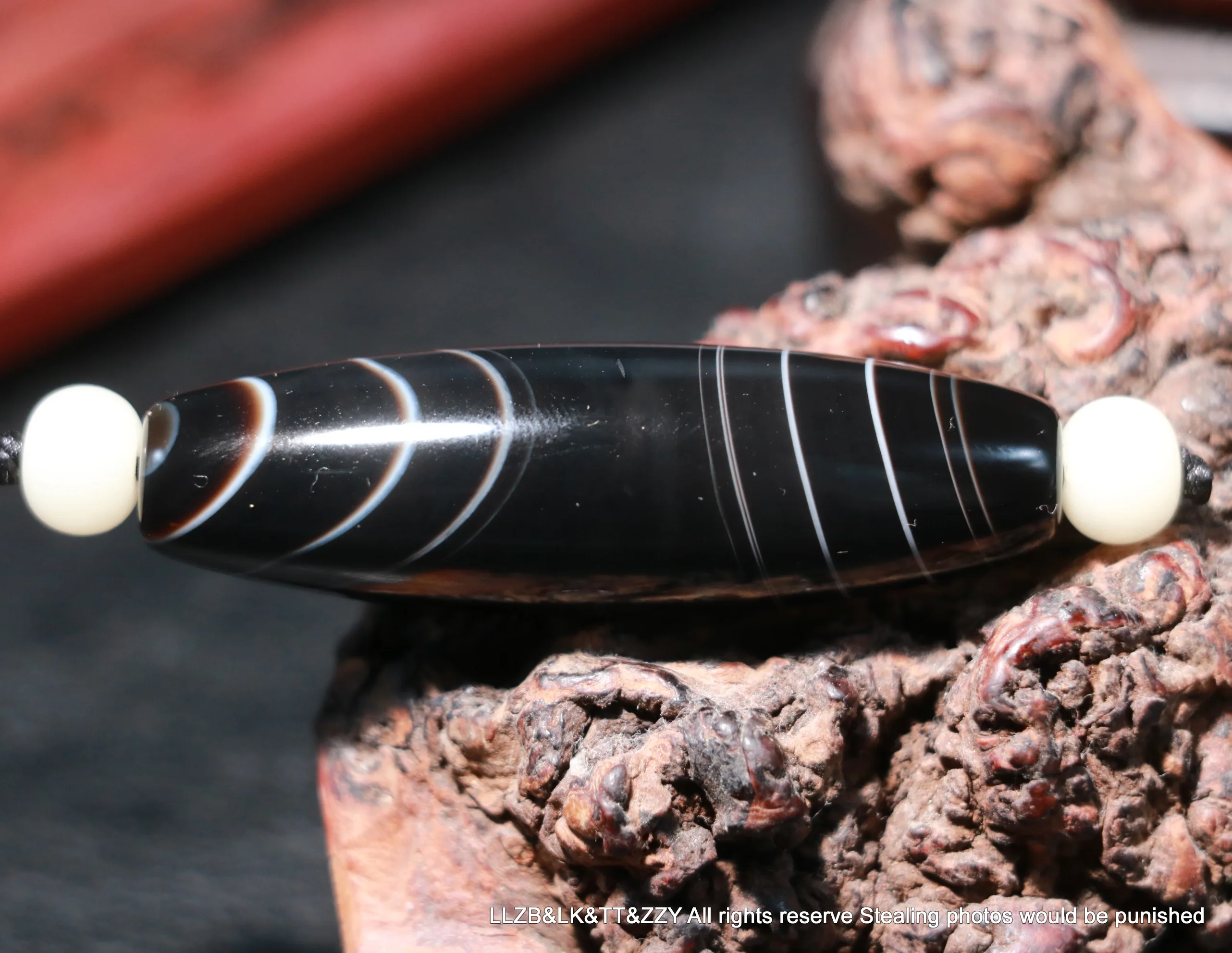 

Magic Power Energy Tibetan Old Agate Silkworm Lines Smoothly Fortune dZi Bead Amulet Power Pendant Big Treasure BG UPD1202a