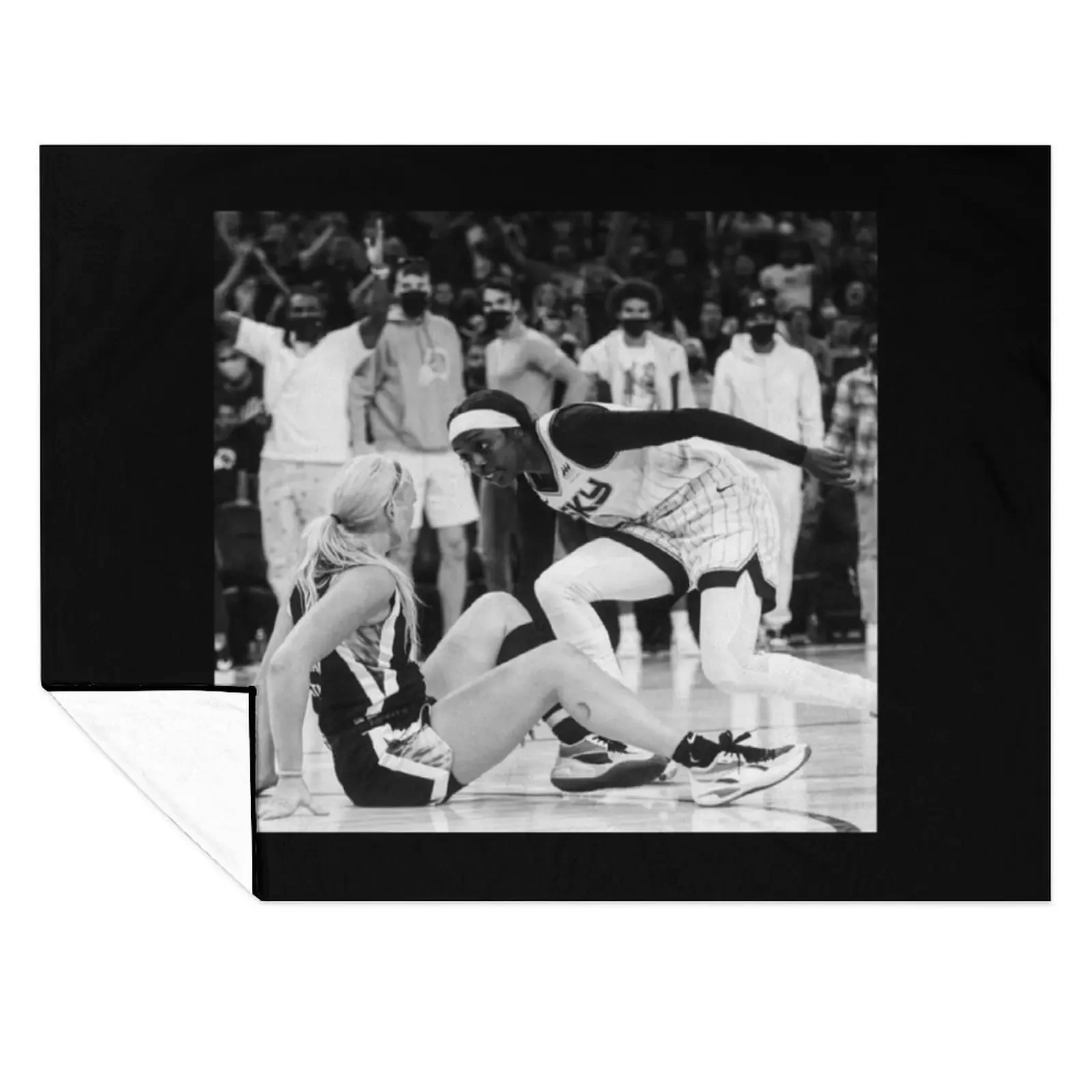 

Kahleah Copper - Finals MVP -Black / White Throw Blanket christmas gifts decorative Luxury Throw Travel Blankets