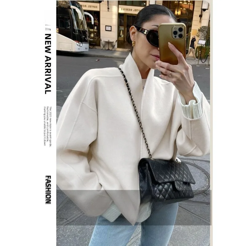 Simple and Casual Woolen Coat 2026 Winter Style Loose V-neck Short Apricot-colored Coat for Foreign Trade Women's Clothing.