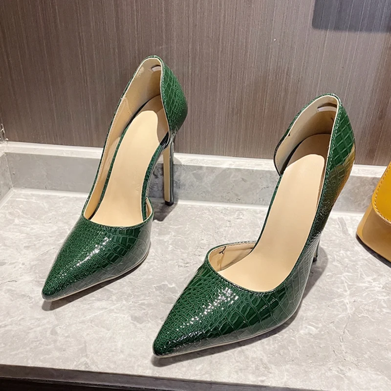 Liyke Green Snake Print Leather Women High Heels Pumps Party Nachtclub Stripper Shoe Sexy Slingback Shallow Pointed Toe Stiletto