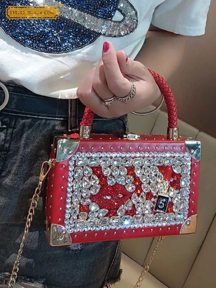 

Повседневные женские маленькие сумки-тоут с цепочкой, кожаные сумки на плечо с пряжкой и блестящими бриллиантами, сумка через плечо с шипами, новая женская сумка
