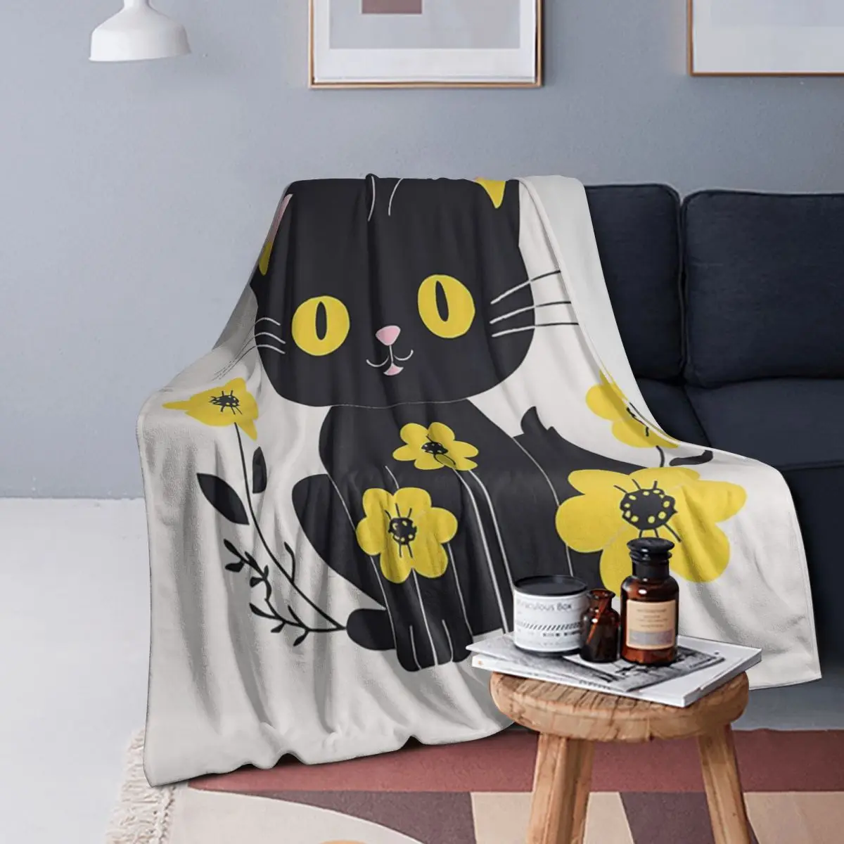 

Cute Black Cat With Yellow Eyes Blankets Soft Warm Flannel Throw Blanket Cover for Bed Living room Picnic Travel Couch