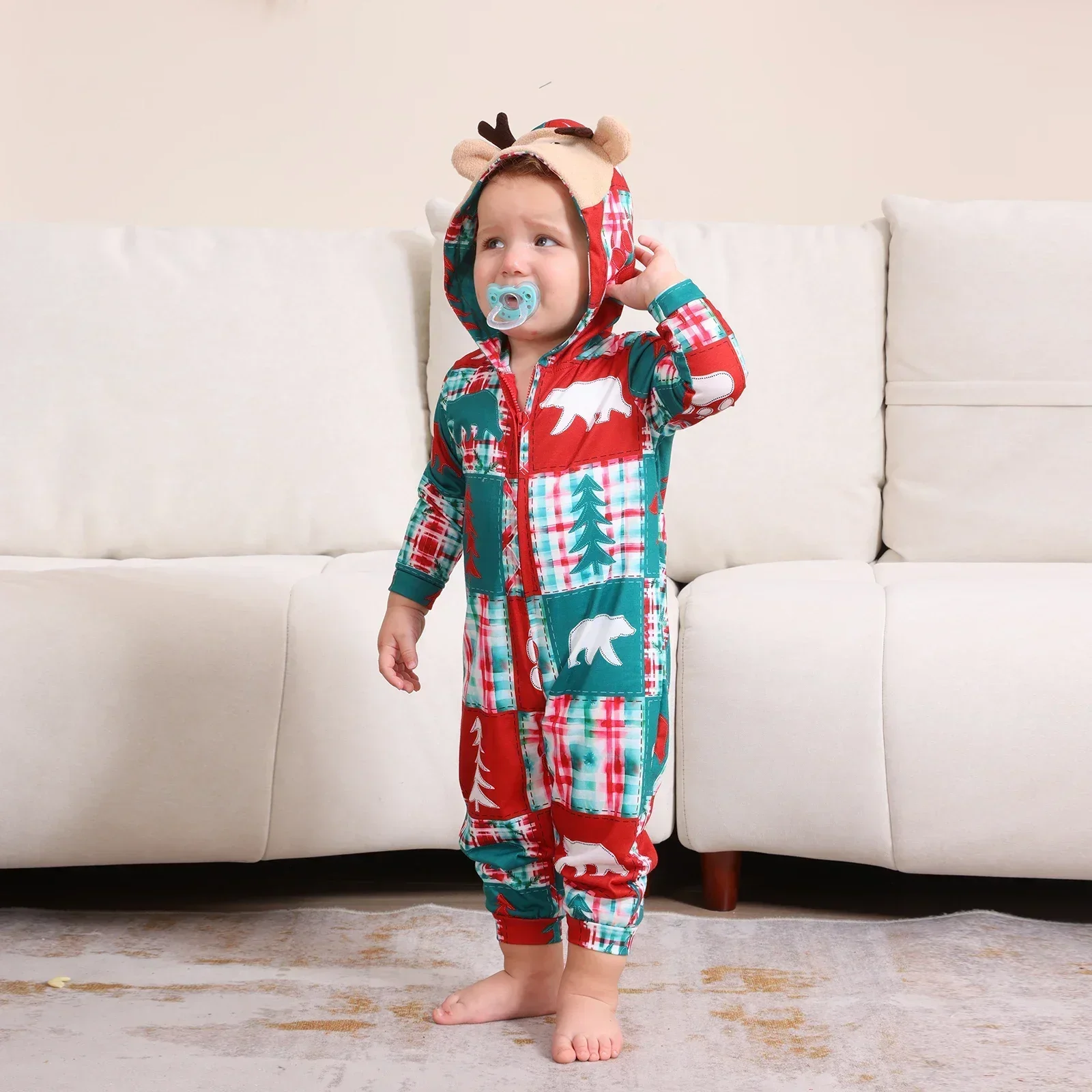 نظرة السنة الجديدة كل انحاء طباعة منامة سستة مقنعين الوالدين والطفل مطابقة الزي عيد الميلاد منامة رومبير الأسرة نيسيي منامة