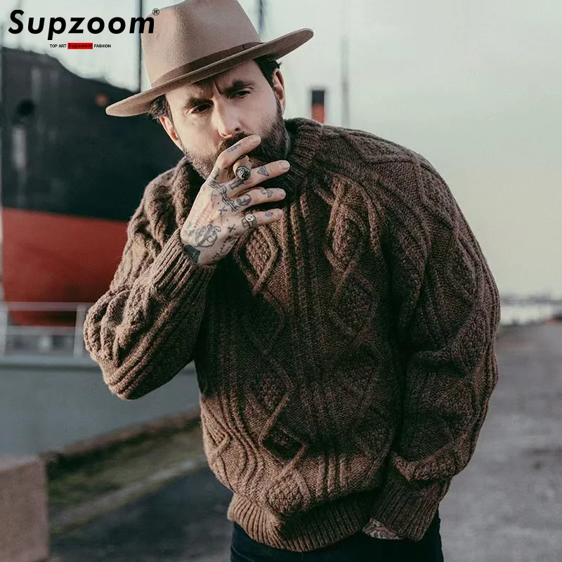 Supzoom 2024 New Arrival Retro Casual Cartoon Pulloverse Couple Men's Top Fashion Winter Couple Knitted Sweater