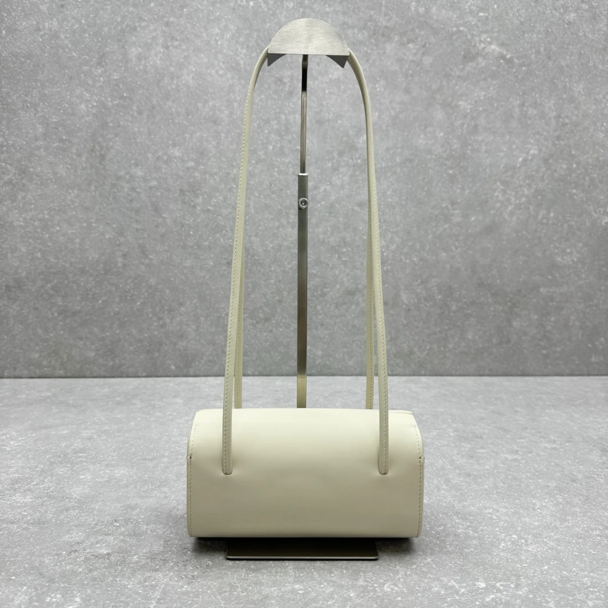 

Роскошная женская минималистичная сумка-цилиндр из натуральной кожи, нишевый дизайн, на плечо/подмышку, универсальная, для поездок на работу, кроссбоди, мини-сумка