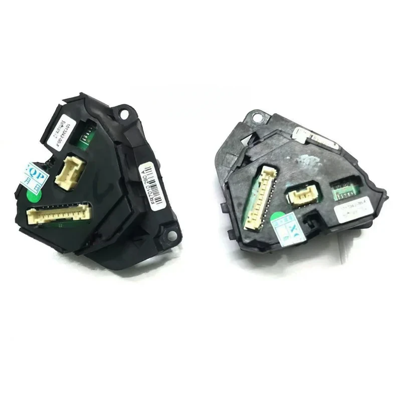 1013242-00-H Steering Wheel Audio Voice Control Buttons image 2