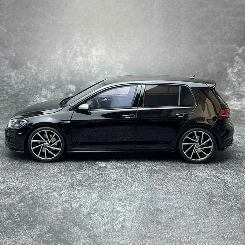 GOLF VII R 2017 Modello di auto in lega pressofuso in scala 1:18 Collezione souvenir Display Ornamenti Veicolo giocattolo OT413