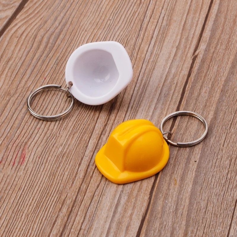 Mini Safety Helmet Keychain Cute Helmet Accessories Hard Hat Keychain Men and Women Fashion Creative Small Pendant