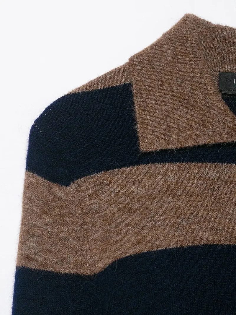 Elegancki sweter damski w paski z dzianiny, casualowy, z kołnierzykiem polo, z długim rękawem, zapinany na jeden guzik, sweter wkładany przez głowę, odzież dzianinowa damska na jesień i zimę.