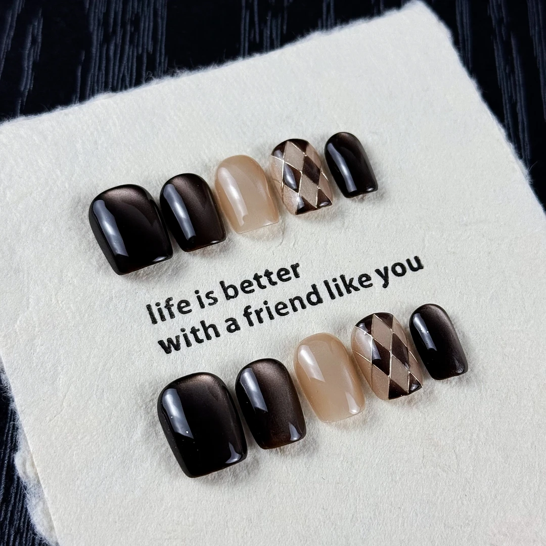 10pcs high-end Simple and elegant style, hand-painted diamond-shaped pattern, dazzling cat-eye effect handmade fake nails