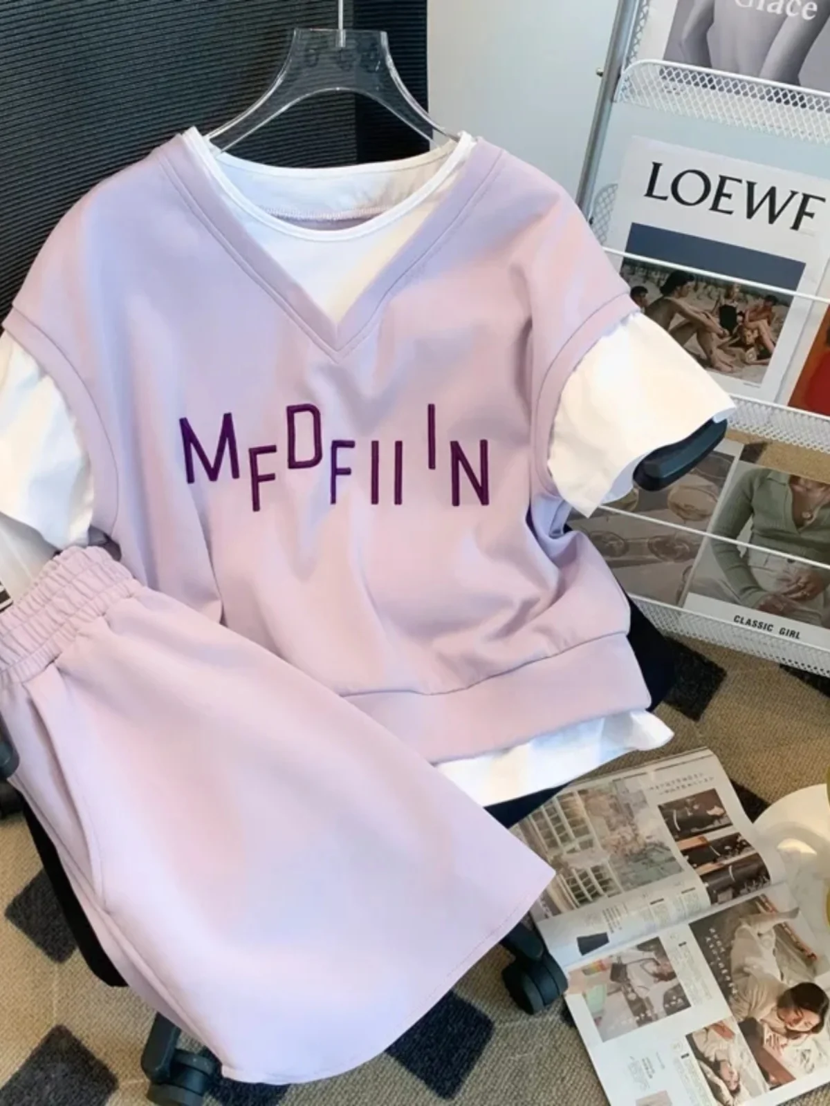 Conjunto Deportivo de Verano Serie Salt con Letras, Conjunto de Dos Piezas para Mujer, Pantalones Cortos Violeta Casuales de Cinco Puntos y Manga Corta
