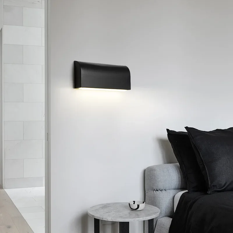 Lámpara de pared Led minimalista moderna, luz de cabecera para dormitorio, sala de estar, pasillo, escalera, fondo rojo de Red creativa