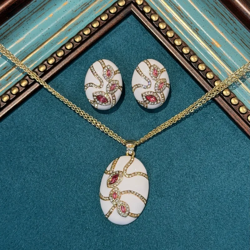 Vintage White Enamel Powder Crystal Oval Pendant Jewelry Sets Brand Design Luxury Classic Necklace Earrings High Quality Party