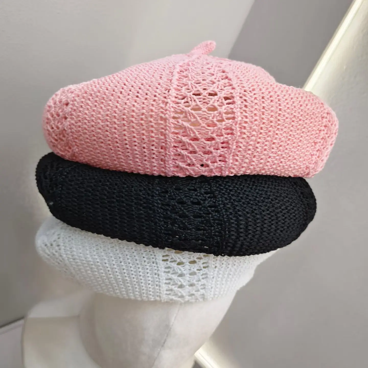 

New Summer Solid Beret Hat For Women Outdoor Fashion Casual Best Matched Breathable Sunshade Female Boina Bonnet Cap Party Gift