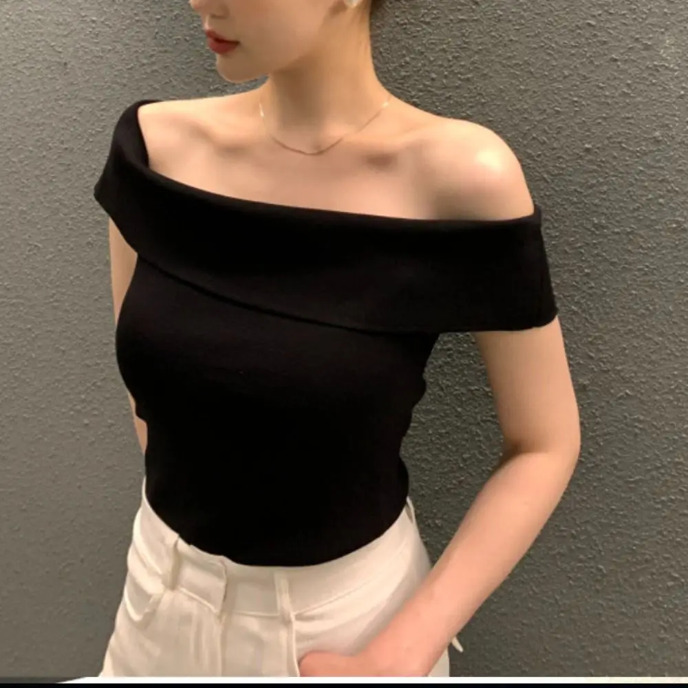 

White Fashion Boat Neck T-shirt Soft Black Women Short-sleeved Shirt Casual Thin Slim Blouse