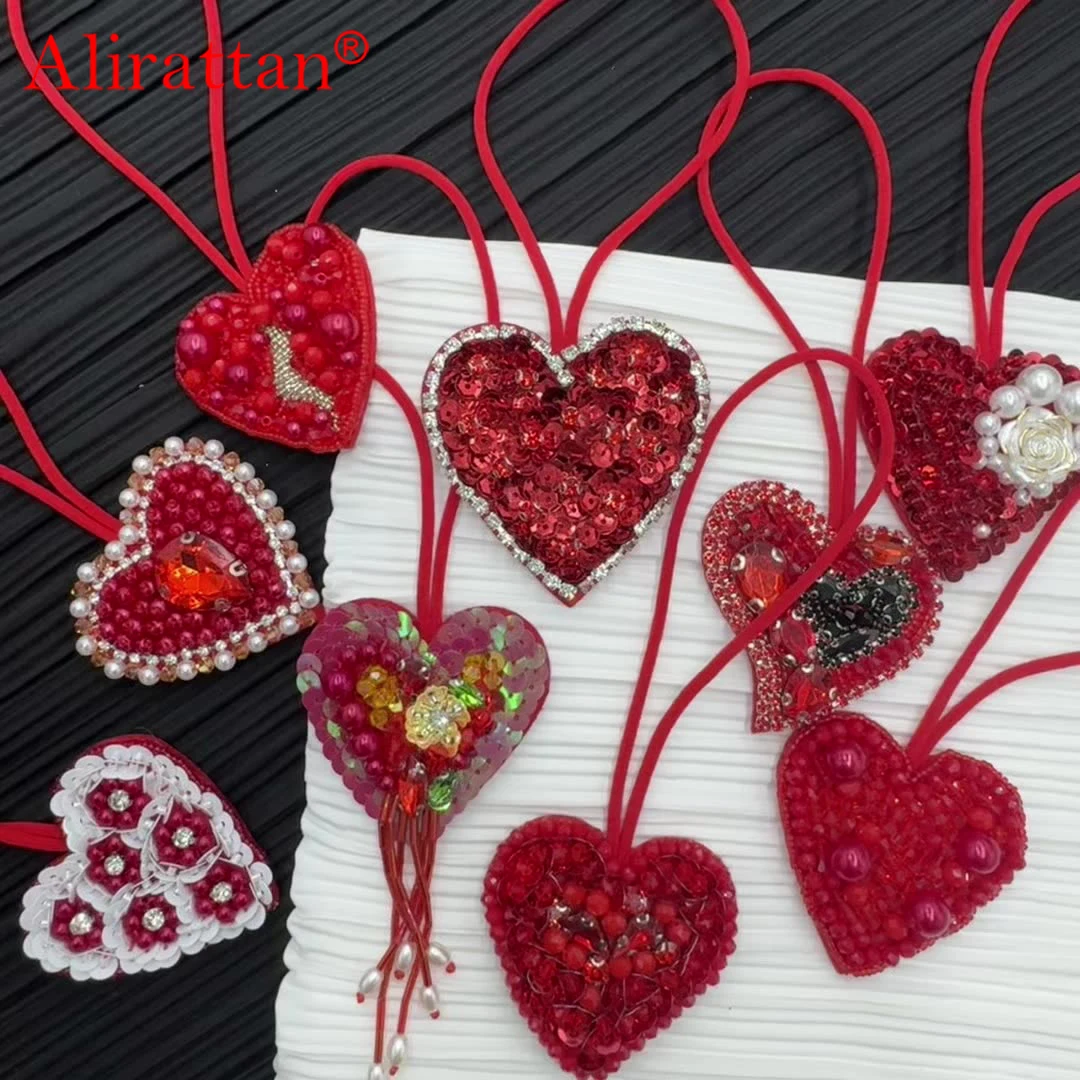 

Alirattan 2025 New Red Heart-Shaped Bead Pendant With Sequins Heart Decoration Bag Keychain Coin Purse Accessory Pendant