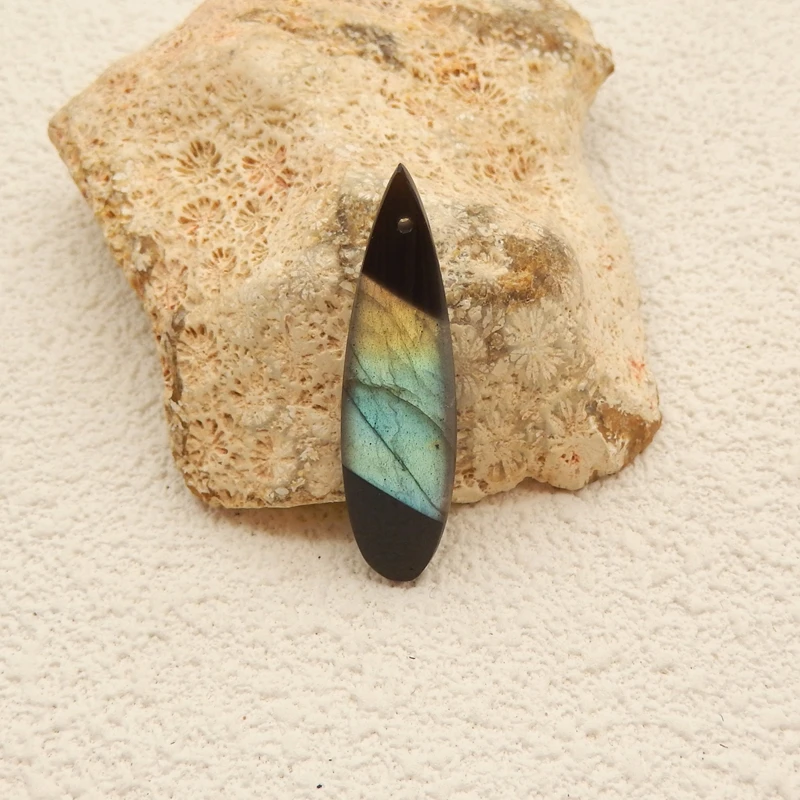 

Натуральный кулон из лабрадорита и обсидиана с инкрустацией, ручная работа, модные женские украшения, 41x11x4 мм, 2.7 г