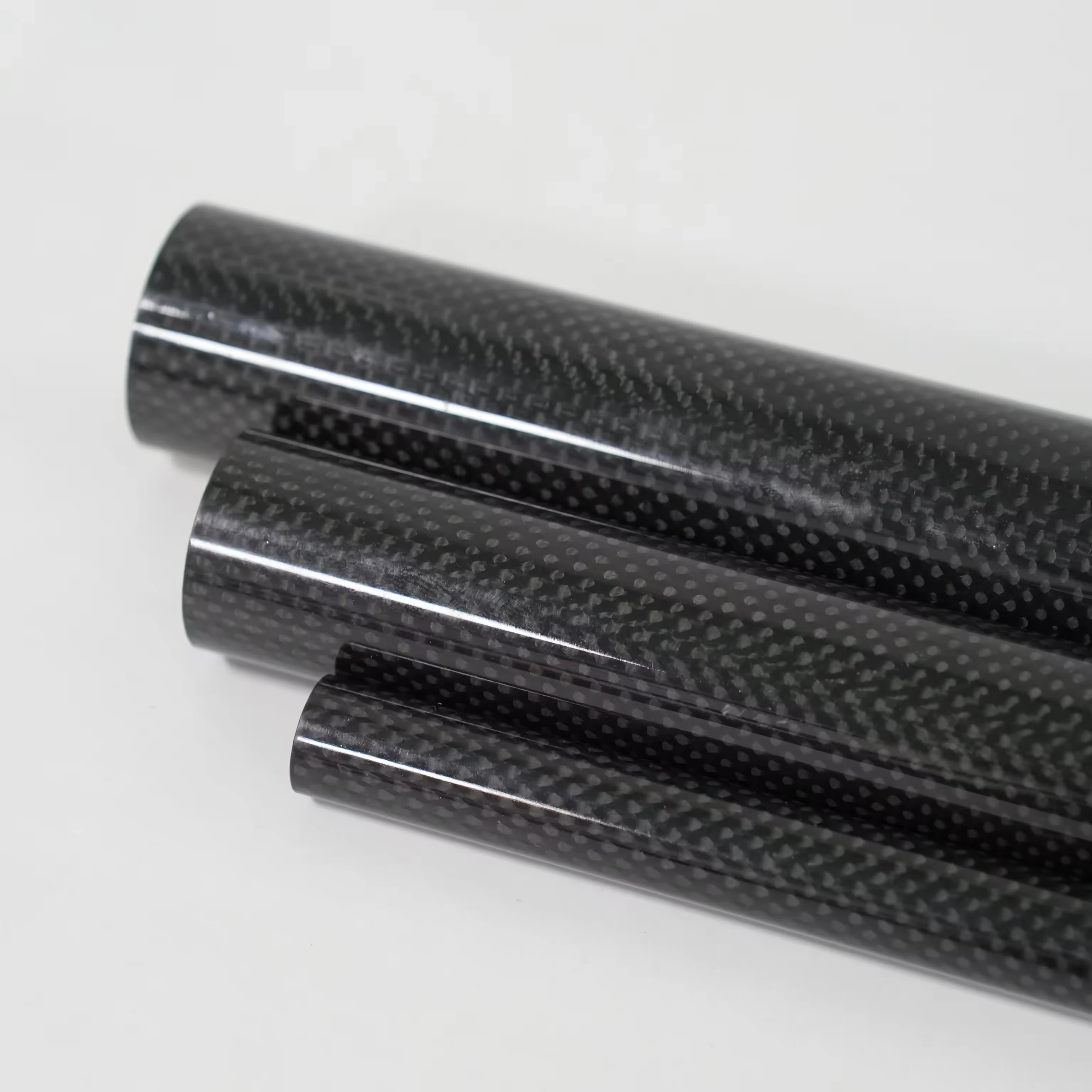

6/8/10/12/15/20mm 3K Plain Twill Roll Wrapped Carbon Fiber Tube Lightweight High Strength Sports Pipe