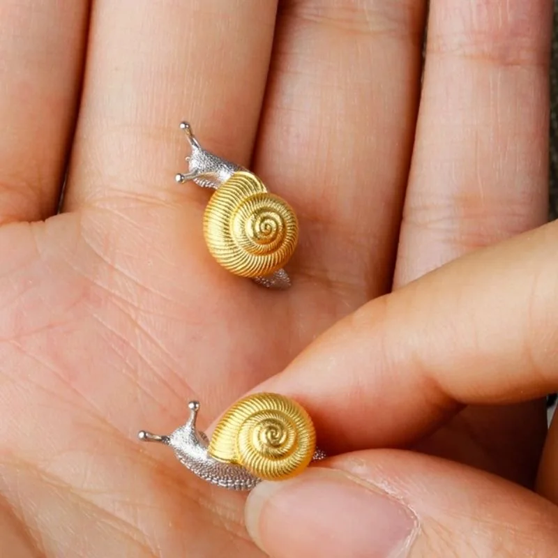 1Pair Vintage Two Tone Snail Stud Earrings Insect Earrings for Men Women Unisex Ear Jewelry Accessories Gifts