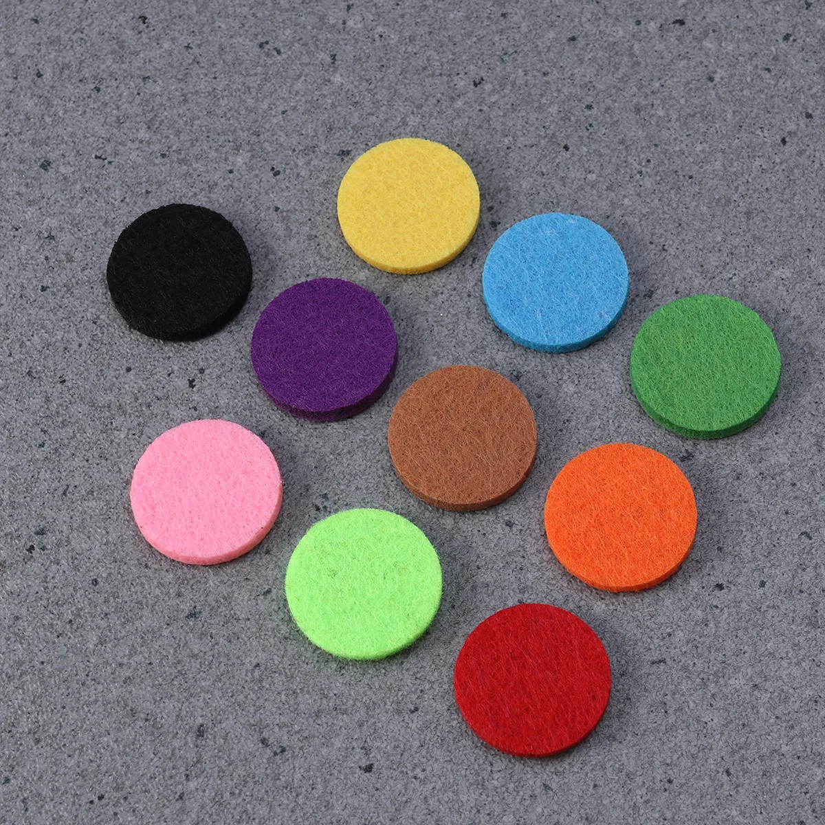 

Car Essential Oil Diffuser Perfume with Aromatherapy Cotton Pads Air Freshener Clip Vent