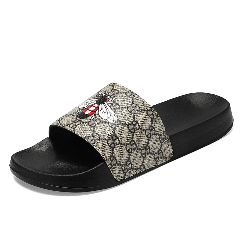 أحذية رجالية صيفية شباشب كاجوال للرجال من مادة EVA صنادل داخلية بنعل ناعم أحذية شاطئ مريحة وخفيفة الوزن في الهواء الطلق