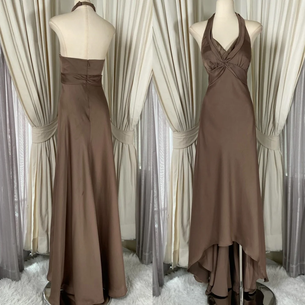 

Customized Simple Brown Evening Dresses Exquisite Halter Sleeveless Celebrity Gowns Fashion Zipper Back Special Occasion Gowns