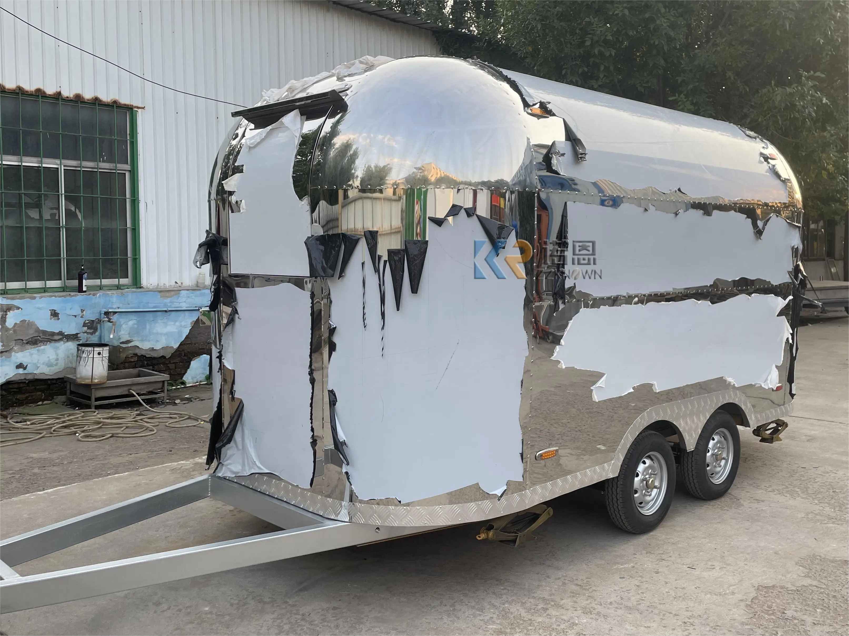 Carrinhos de alimentos móveis ao ar livre, Reboque do transporte do gelado para a venda, café quente, novo design, CE, carrinho frio da bebida para a cozinha