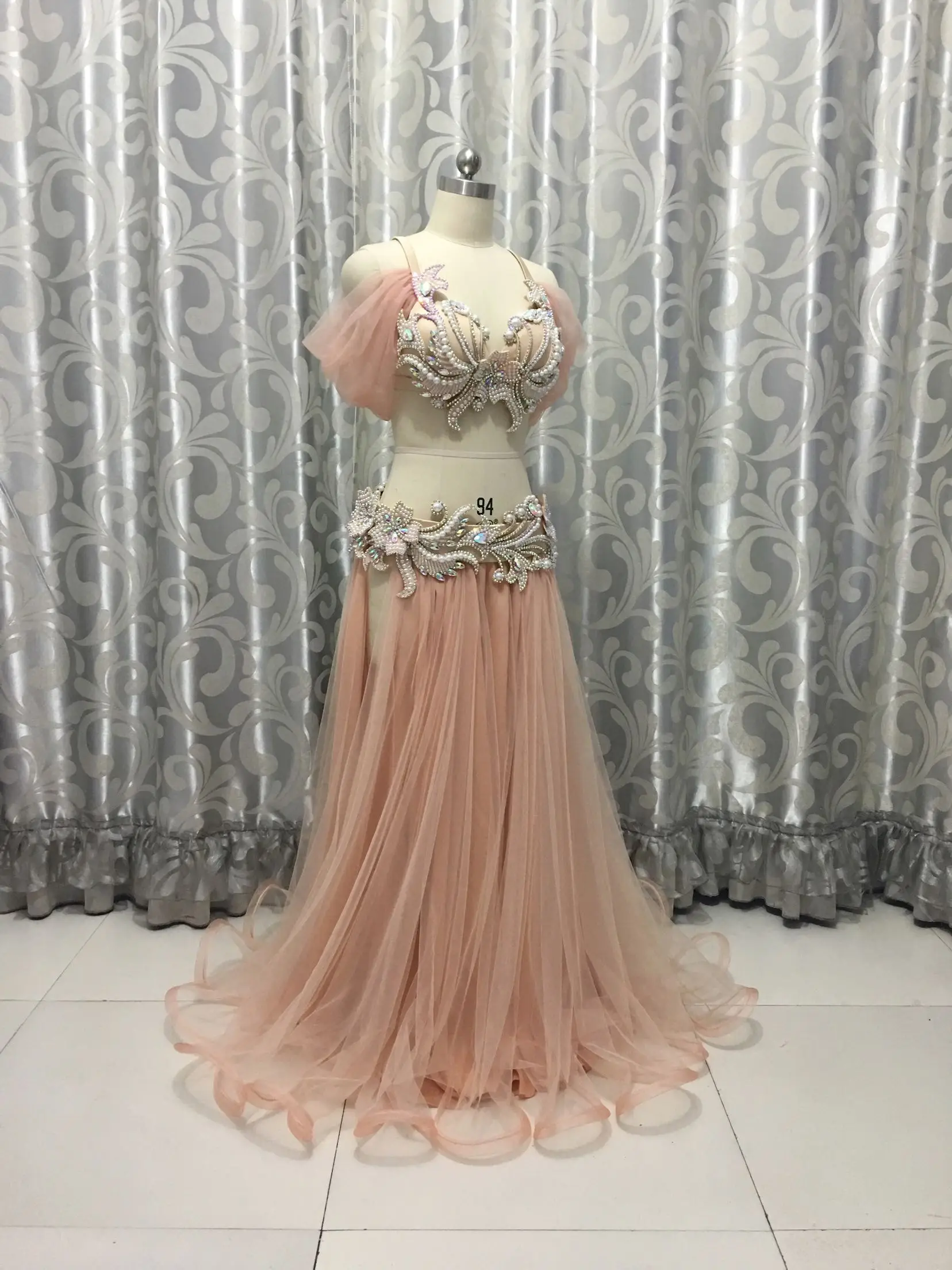 Customized Belly Dance Costumes Oriental Dance Clothing Big Skirt Team Performance Competition Costume Belly Dancing Bra