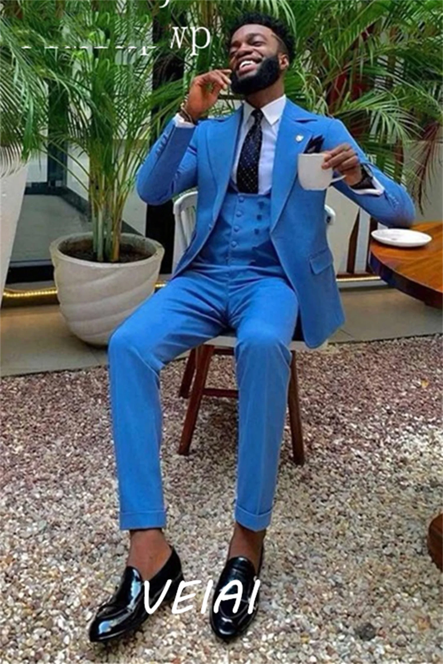 

CustomizedLight Blue Men Suits 3 Piece Regular Fit Peaked Lapel Blazer Jacket Tuxedos Groom Wedding Suits Business Clothes Coat