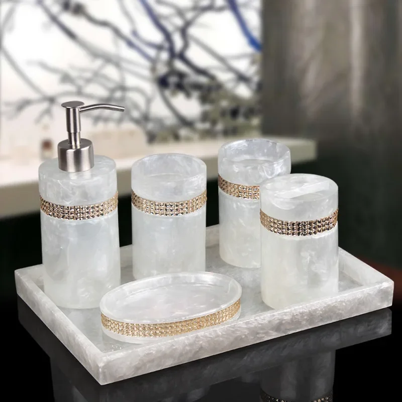 

Minimalist Set Diamond Bathroom Accessories Sets Home Resin Toilet Toothbrushing Cup Hotel Light Luxury Emulsion Bottle