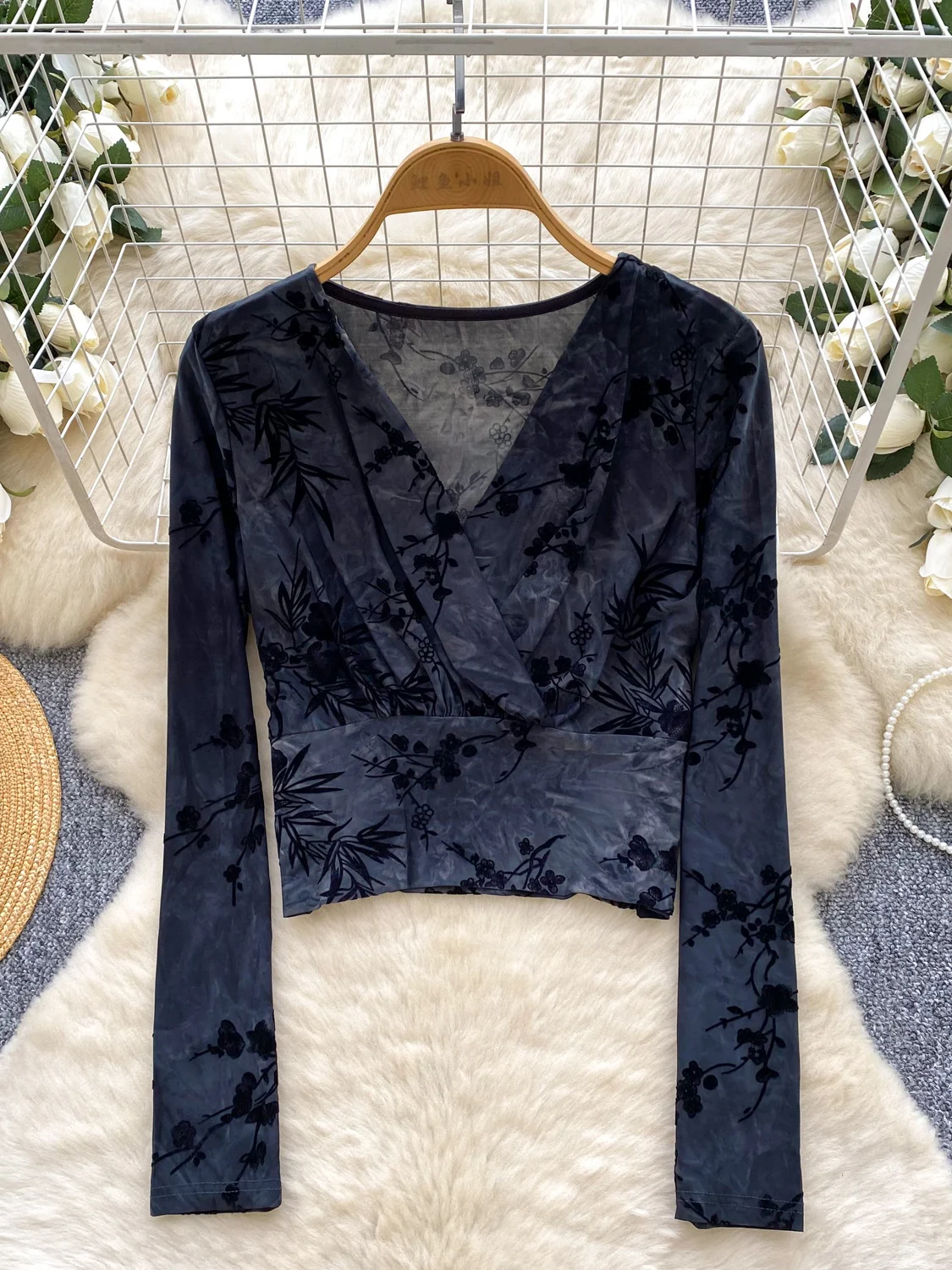 Damen Cross V-ne Long Sve Floing Me T-Shirt ort Sle Autumn High Faion Sensation Commute Sle Koreanische Version