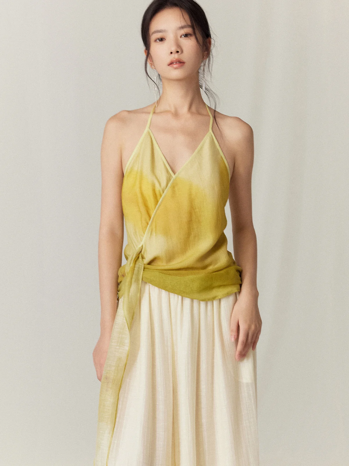 

MurmurMi 25SS Wraparound Strap Vest Top Women's Base Layer Csole Inner Wear Breathable V-ne Bal Printed Tank Top