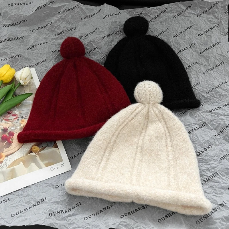 Koreanische einfache Strickmütze mit gekräuseltem Rand und niedlichem Pompon-Design für Damen, Winter, großer Kopfumfang, Ohrenschutz, warme Beanie-Mütze, Bonnet. – Detail 4