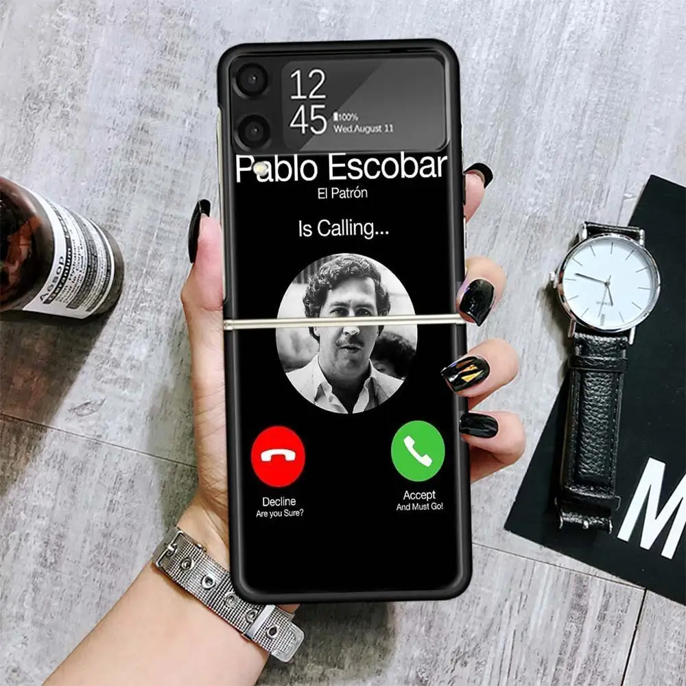 Narcos เคสโทรศัพท์สีดำแบบพับได้สำหรับ Samsung Galaxy Galaxy Z flip 4 3 5G TPU Flip4