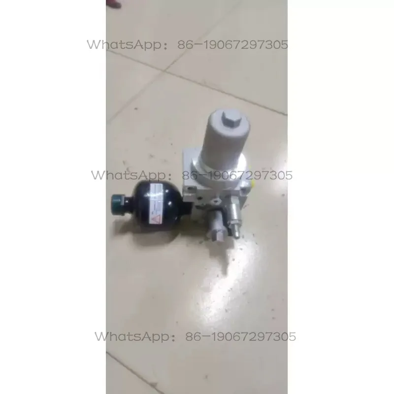 wheeled excavator accessories, pilot filter element assembly, single overflow oil source valve with accumulator assembly