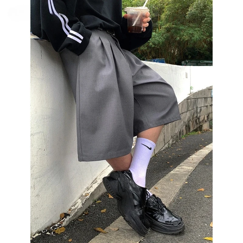 

Spring Summer Loose Casual Soft Grey Pleated Shorts for Men with High Waist Short Straight Pants Korean Clothes