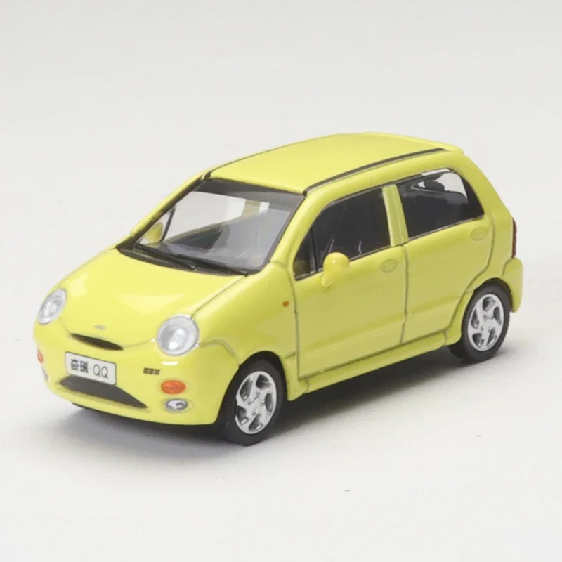 XCarToys 1/64 CHERY QQ （S11) Yellow Alloy Diecast Model Car Toy Collection Gift