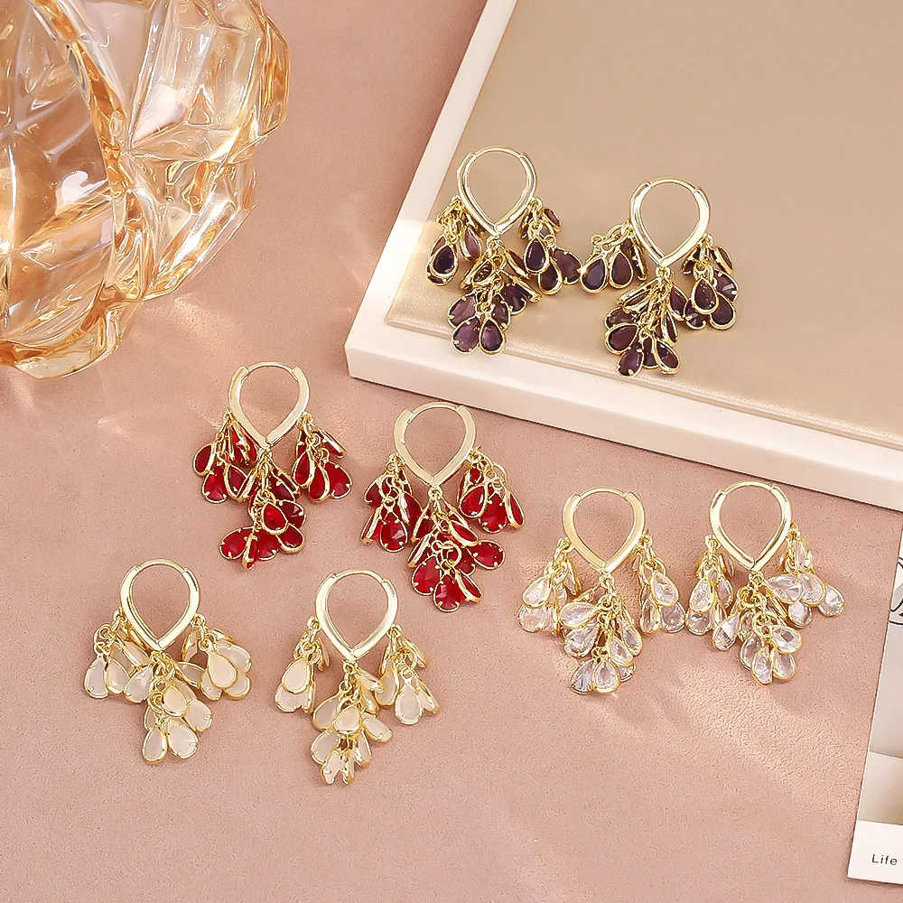 

Fashionable, exquisite, elegant, water drop tassel earrings, niche light luxury design, personalized earrings, zircon earrings