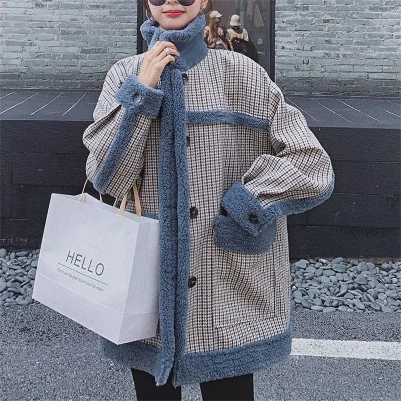 

Fat MM300 Catties Port Wind Lamb Wool Spliced Coat Female 2022 Autumn Winter New Loose Plaid Cotton Clothing ins Tide Commute X4