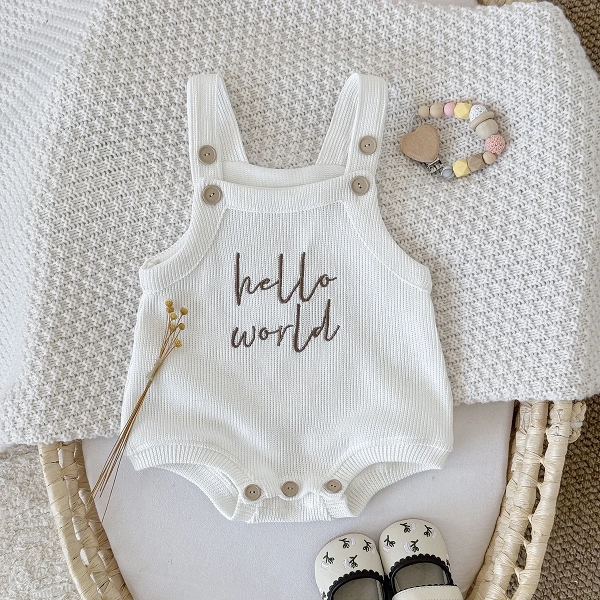 

Autumn New Baby Crawler Clothing Romper "HELLO WORLD" Letter Embroidery Sleeveless Cotton Baby Jumpsuit New Born Baby Items